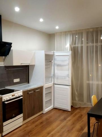 Феодосійська вул., 2-Л