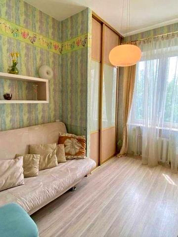 Елітна 4-кімнатна квартира в центральній частині міста