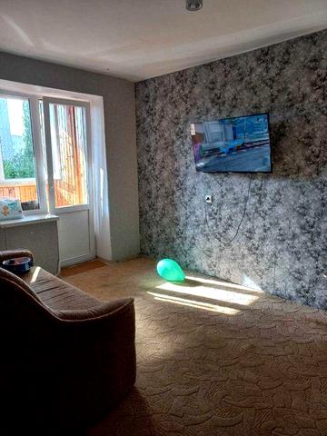 Продам 3 кімнатну квартиру з гарною локацією. ( НЕ Шахедна сторона)