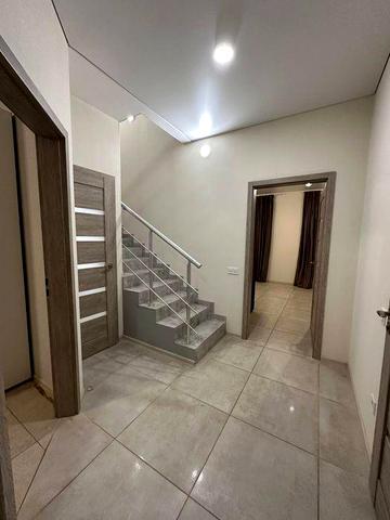 Продам Таунхаус- Будинок  Молодіжному  Чорноморськ