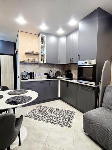 Продам СУЧАСНУ МОЛОДІЖНУ УКОМПЛЕКТОВАНУ 1кімнатну студію, Яблунівська!