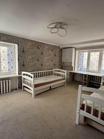 Продам велику 3к квартиру/можна під КОМЕРЦІЮ 79 м2 в м. Миронівка