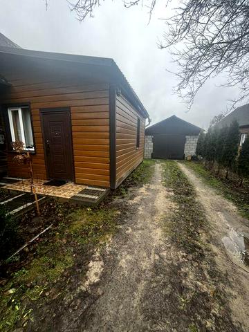 Продам будинок в центрі Зарічного