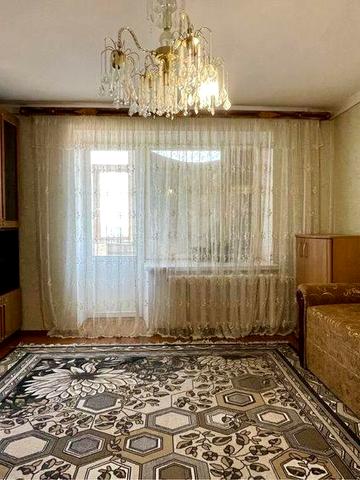 Андрія Мельника вул., 2