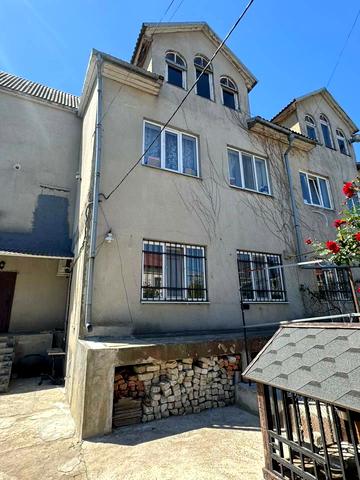 Небесної Сотні просп. (Маршала Жукова)