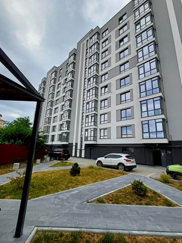 Молодіжна вул., 53