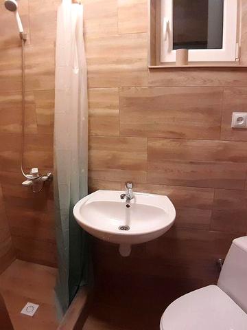 Сдам квартиру. Частный дом, долгосрочно от хозяйки. Слободка..