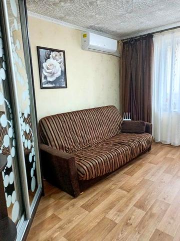 Продам квартиру 3 кімнатну Чорноморське з ремонтом, меблями і технікою