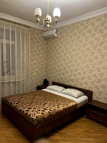 Футуристів пров., 9