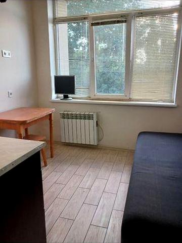 Сдам СВОБОДНАЯ студию на ул.Андриевского рядом  Пересвпским мостом