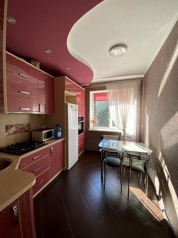 Варшавська вул., 95-Д