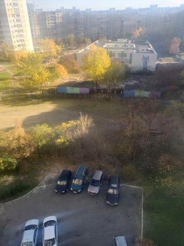 Продаж 4-х кімнатної