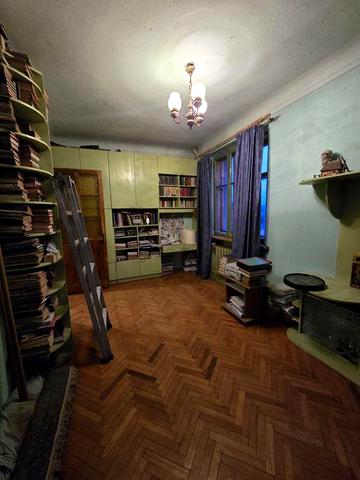 Продам сталинку в тихом центре  Х. Набережная 16