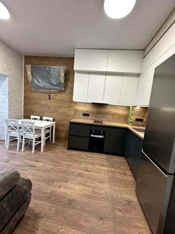 **ЦЕНТР! 37 кв.м. Сучасне Планування! Район Площі