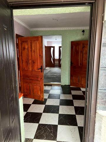 Продаж хорошого будинку