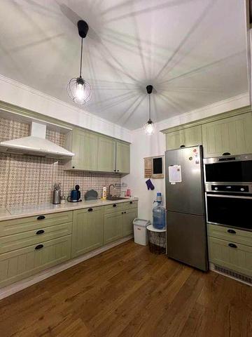 Продаж 2к квартири 75 кв. м ЖК Салют ЖК Салют