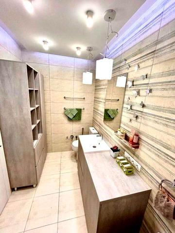 Продам трикімнатну квартиру, вулиця Миргородська, 100