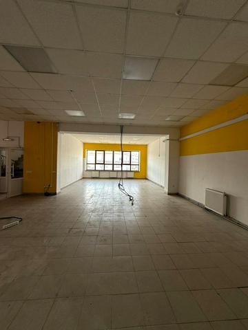 Чорновола вул., 9