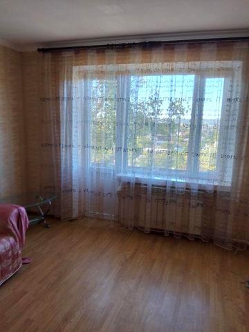 Продам однокомнатную 12200