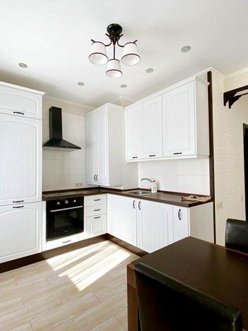 Західна вул., 10