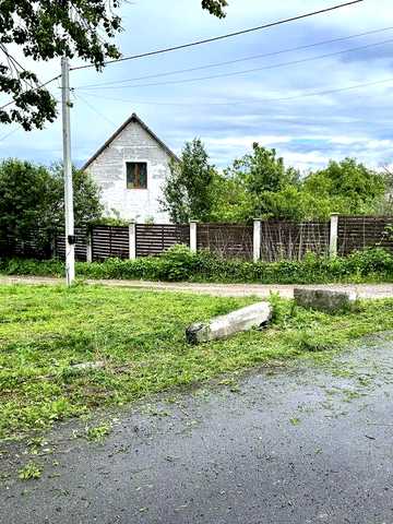 Продаю стару хату (зем ділянку 50 сот) с. Велика Бугаївка.