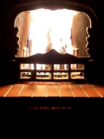 Продам повністю укомплектовану квартиру в парковій зоні міста Сарни