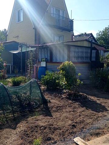 Продам дачу на березі Дніпра