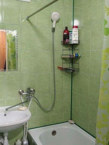 Продам квартиру 2-кімнатну