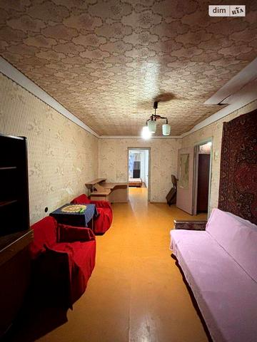 Рєпіна вул., 16