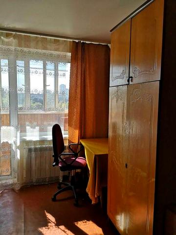 Жмеринская, 2-к раздельная хорошая квартира, метро Святошино