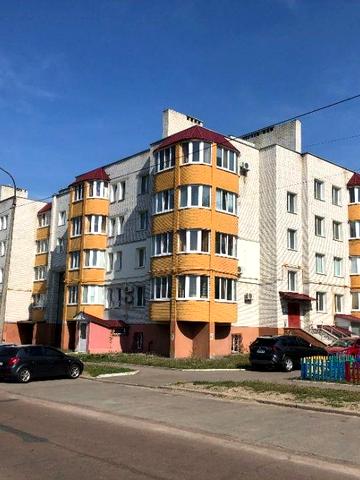 140 м. Шикарная 4-х комн. 2-х уровневая кв. с автономкой! Супер цена!