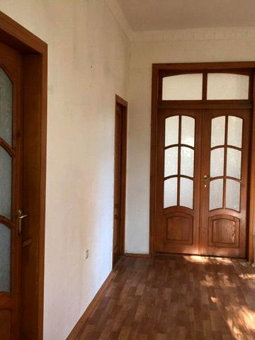 Антона Цедіка вул., 23