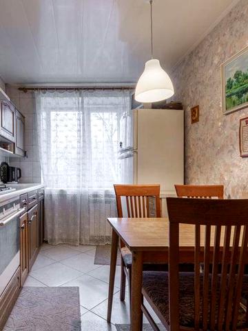 Продаж 3к квартири Київ, Верховинна 87 (метро Житомирська)