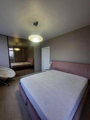 Сдам отличную однокомнатную квартиру, Соломенский р-н,  Ушинского 14-а