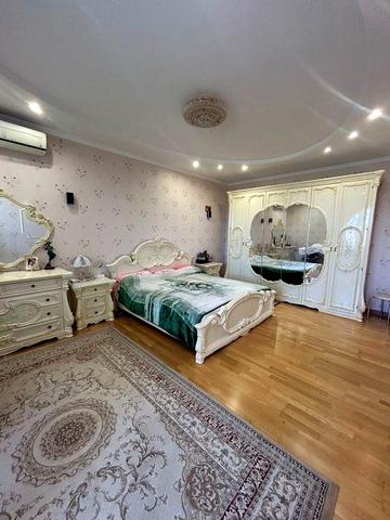 Продам дворівневу квартиру на Сухому Фонтані