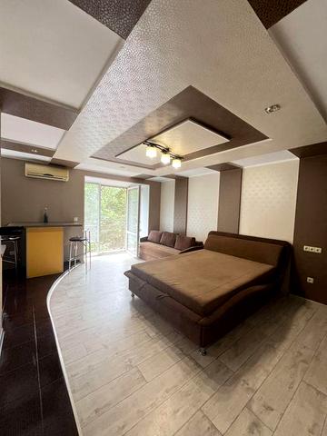 Продаж! Стильна квартира. Ремонт,меблі,техніка,газ.колонка.Центр.Торг