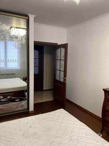 Терміново здається 2 км кварт р-н Соборної площі, вільна, ключі!