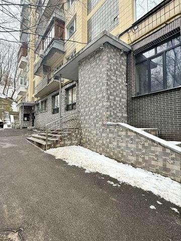 Продаж 2-кім. квартири у відомчому будинку, Печерськ!