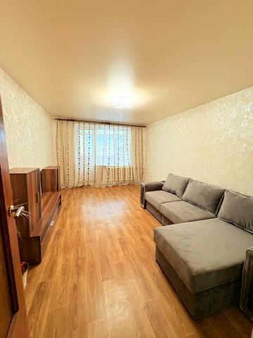 Продам теплу 2 кімнатну квартиру, світло не виключають