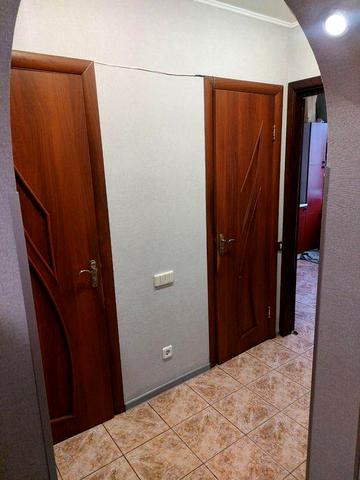 Теремки - 2 хв.  Трикімнатна в гарному стані. ЖК Теремки 1