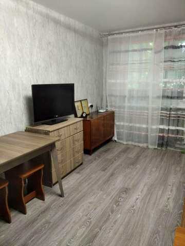 Продам 2-х комн.квартиру по ул.Хлебной