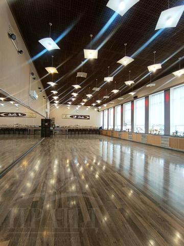 Привокзальна пл., 15