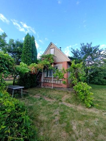 Продам дачу в мальовничому місці . Рибаче, поруч ліс озеро.