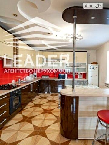 Довгострокова оренда 4к Дім Олексія Миргородського (Черняховського) вулиця