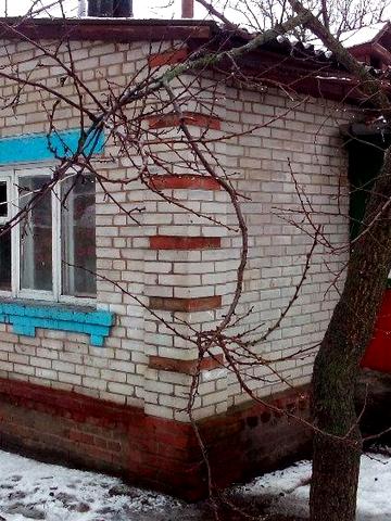 Продаж пів будинку р-н "Новолозовка"