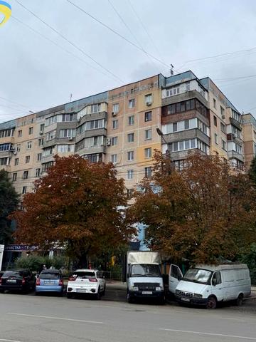 Академіка Корольова вул., 96