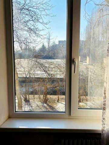 Продам 1 к.кв. 2/5 метро Салтівська Світла 39 533м/р
