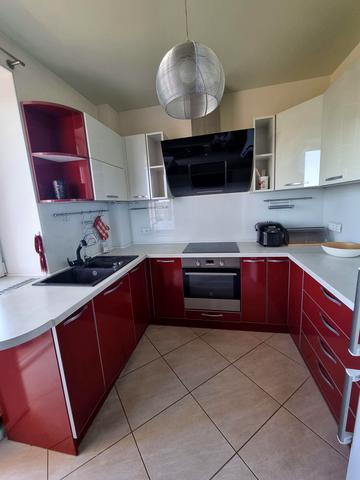 Валерія Лобановського вул., 24