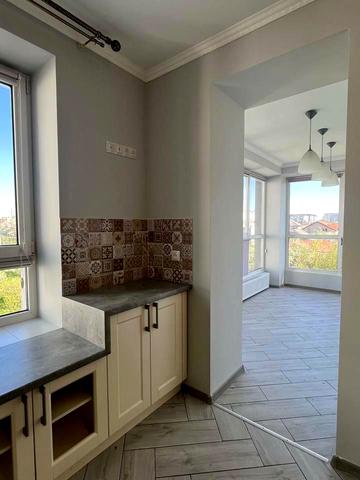 Слобідська вул., 21