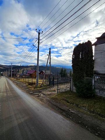 Продам 3 кімнатну квартиру будинок село Яблуниця поруч Буковель.